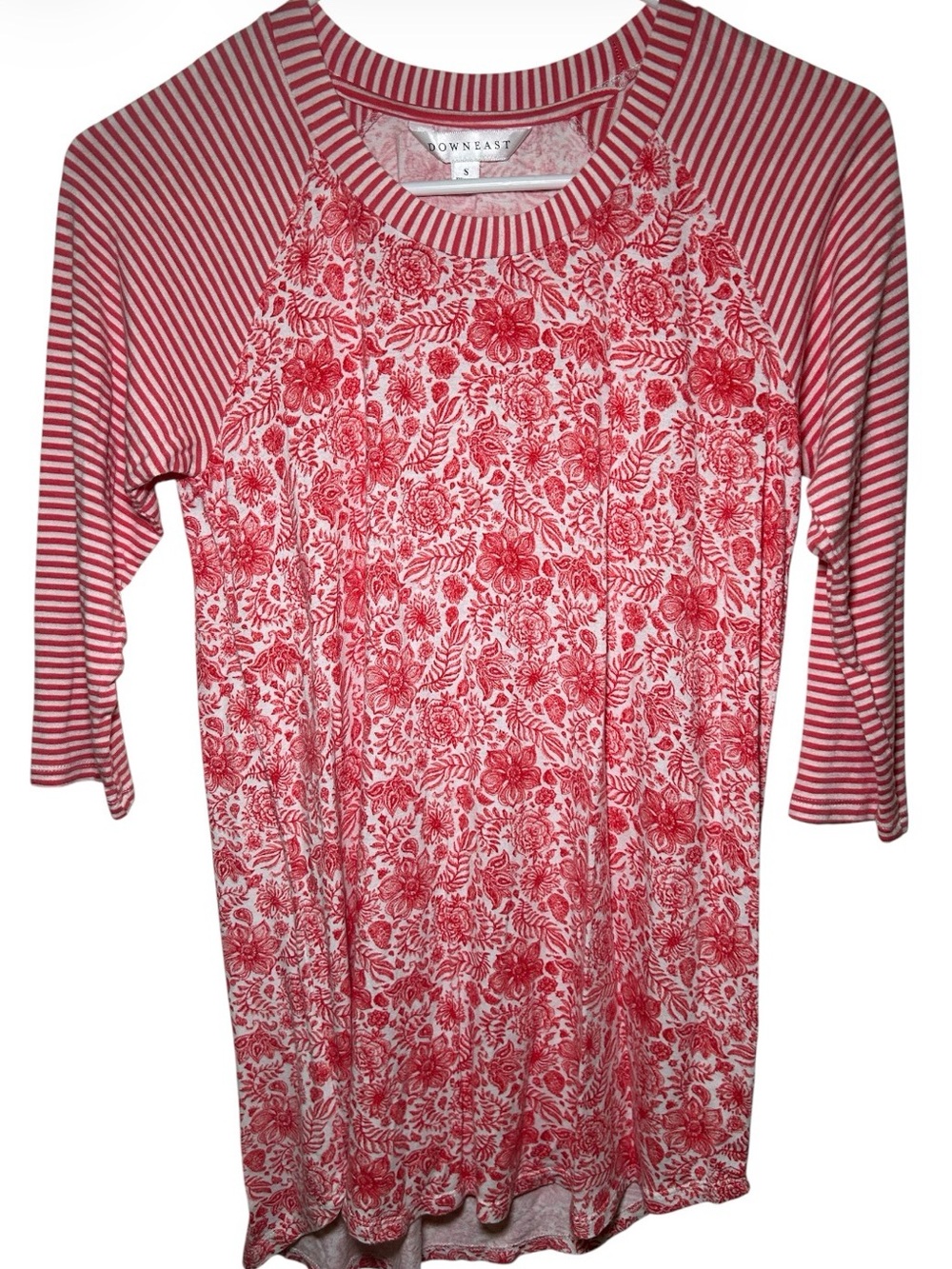 Downeast Essentials Red Floral Stripe Raglan Top Half Sleeve Casual Fall